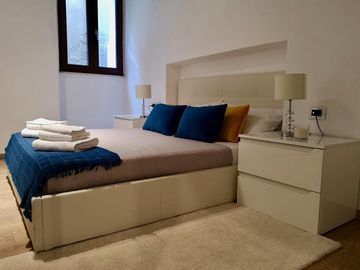 דירות איגלסיאס Nel Cuore Del Centro Storico Con Comfort E Stile מראה חיצוני תמונה