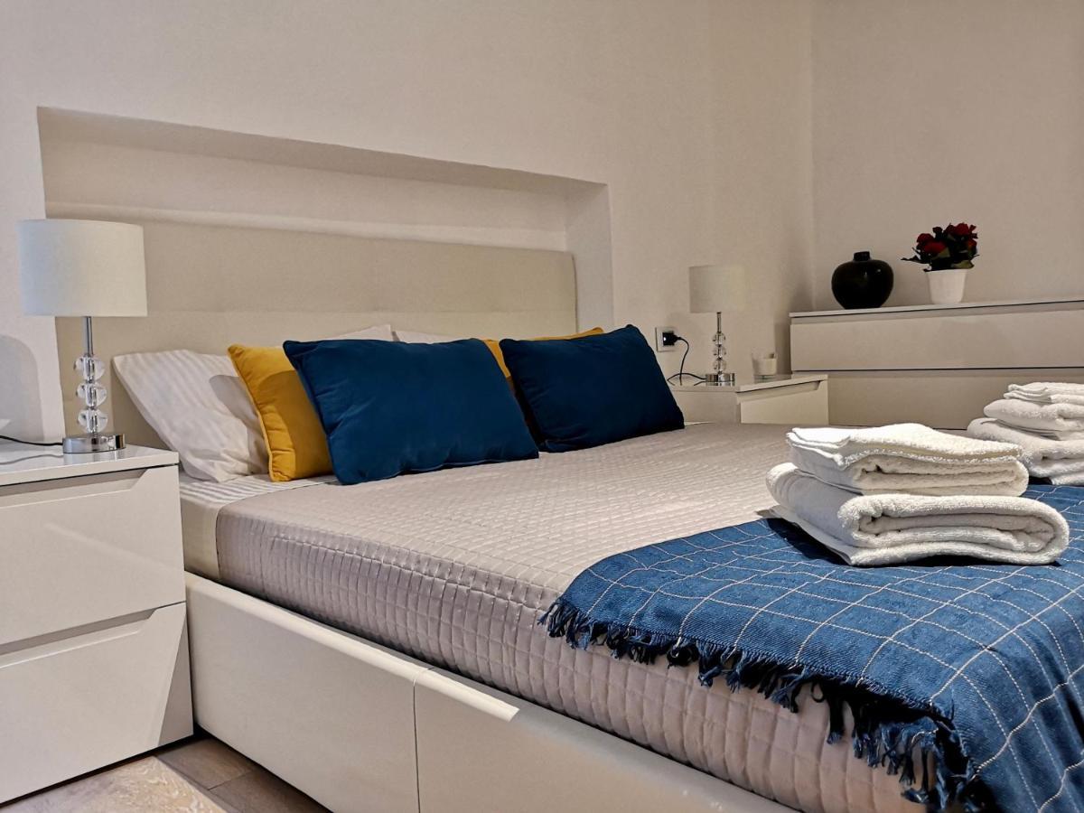 דירות איגלסיאס Nel Cuore Del Centro Storico Con Comfort E Stile מראה חיצוני תמונה
